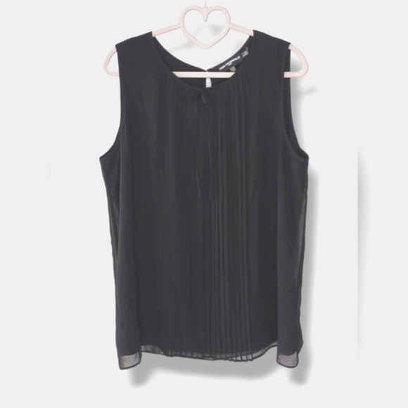 Karl Lagerfeld Pleated Sleeveless Top in Black - Picture 2 of 4